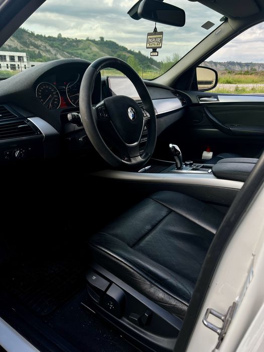 BMW X5 2010 — imagine 5