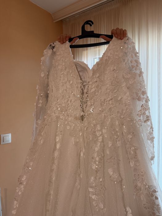 Продавам булченска рокля. ГОЛЯМ РАЗМЕР!