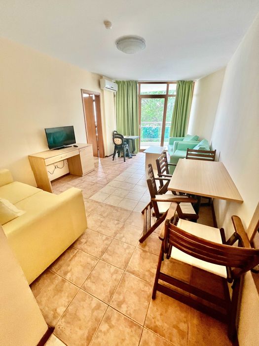 Продава се Двустаен апартамент в к.к. Слънчев бряг - 75 кв.м за 2000 €/кв.м - Снимка #2