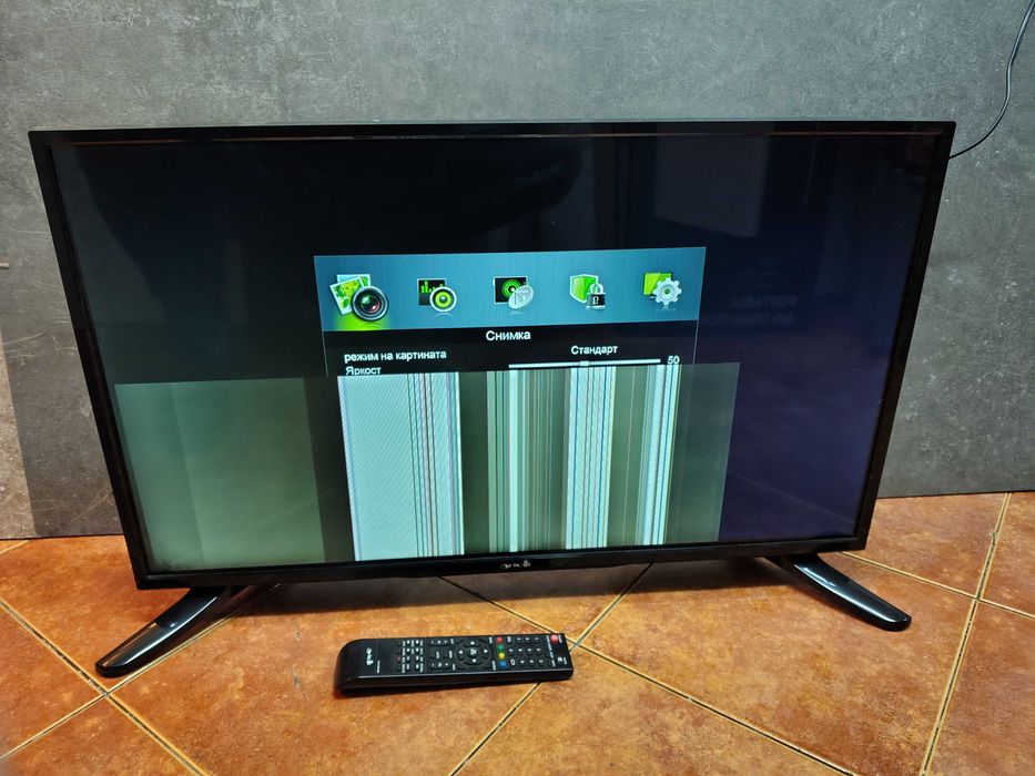 Продавам телевизор Arielli LED 32DN6T-0160 като неработещ
