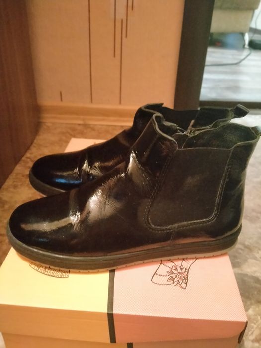 Демисезонные полусапожки на девочку