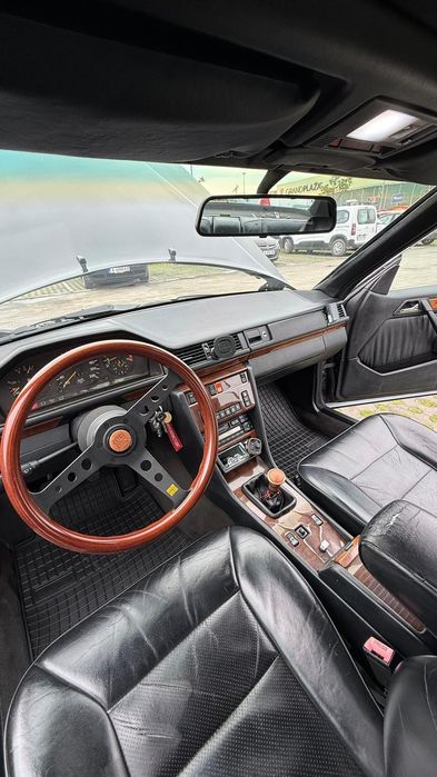 Mercedes Benz W124