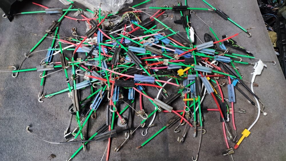 Трос двери, дверные тросики БМВ е34,е38,е39