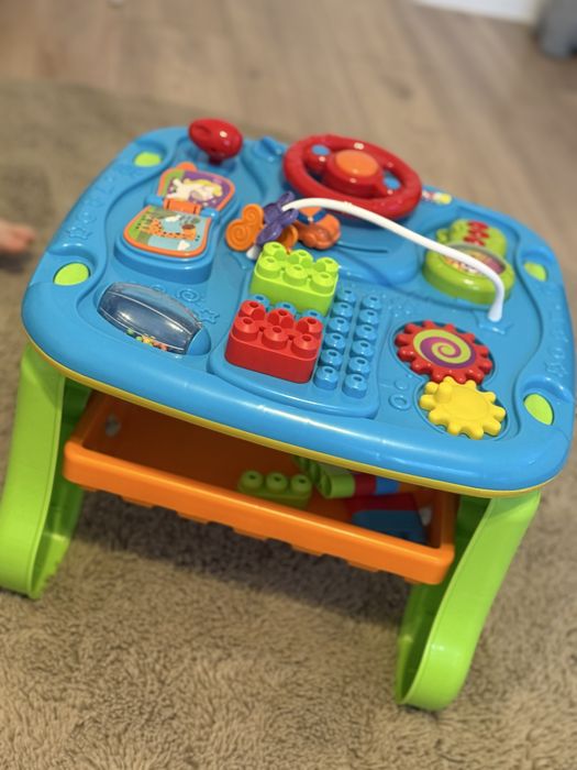 Masa de activitati smiki cu doua fetze