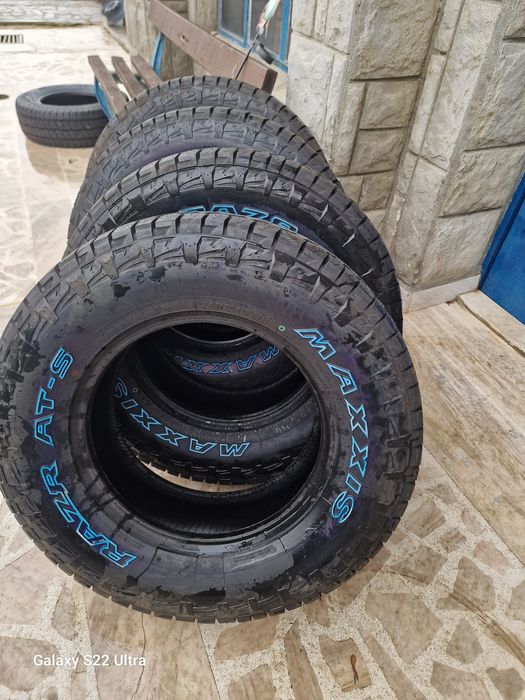 205 70 15 Maxxis RAZR  A/T-S  245 70 16 Замъка  Ямбол