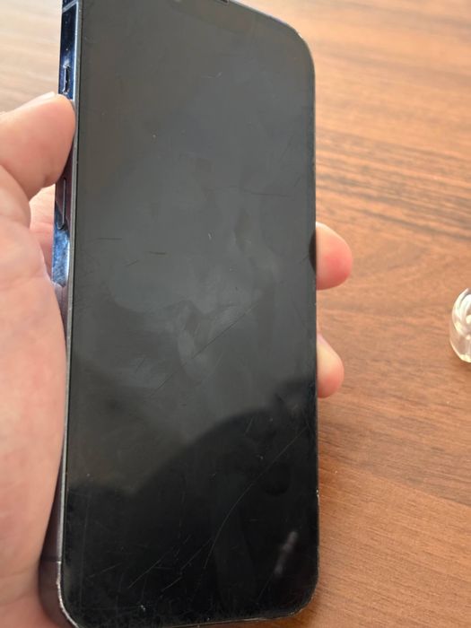 Обменяю iphone 13pro