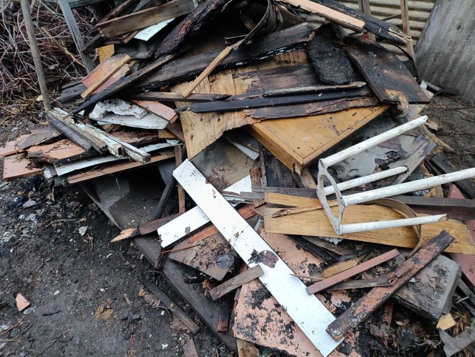 Отдам дрова  и уголь