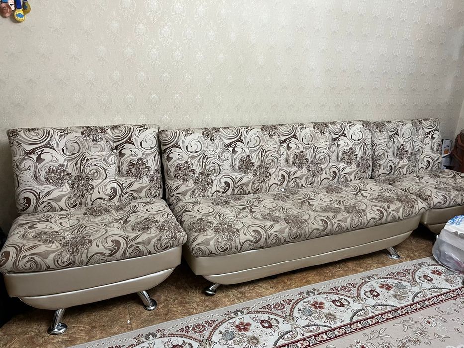 Диван с креслами