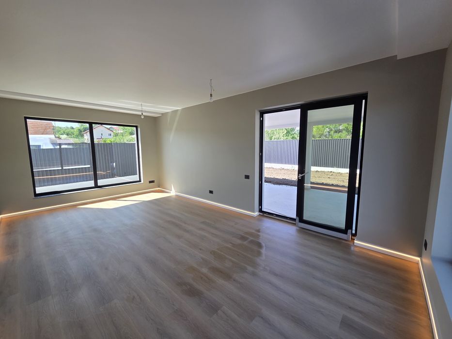 Casa Smart Panouri fotovoltaice Pompa caldura vata bazaltica 15