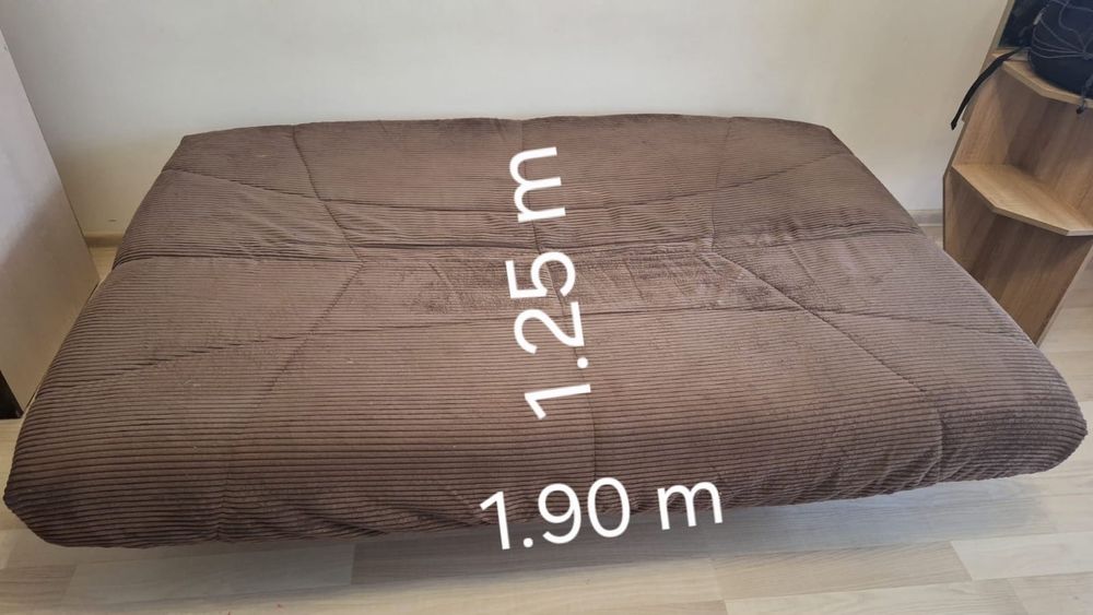 Canapea extensibila.