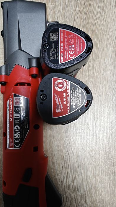 Impact unghiular m12 cap 3/8 acumulator de 2 ah inclus