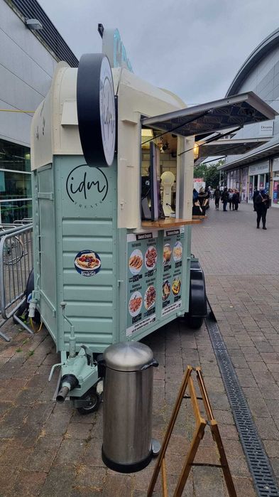 Afacere Completa Rulota Fast Food din Anglia