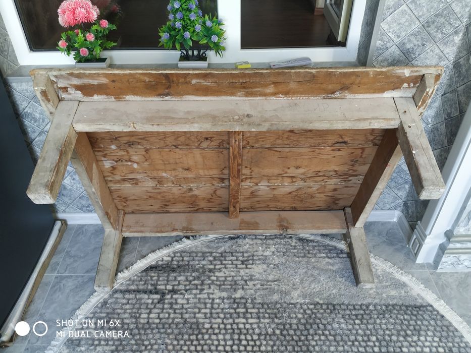 Продается стол Хон тахта!