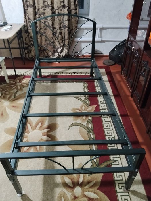 Продам ванну, кровать
