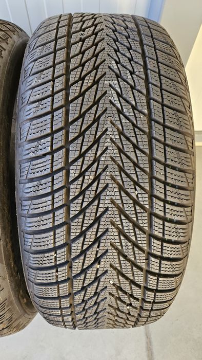 Anvelope iarna 245 45 18 Goodyear Ultragrip