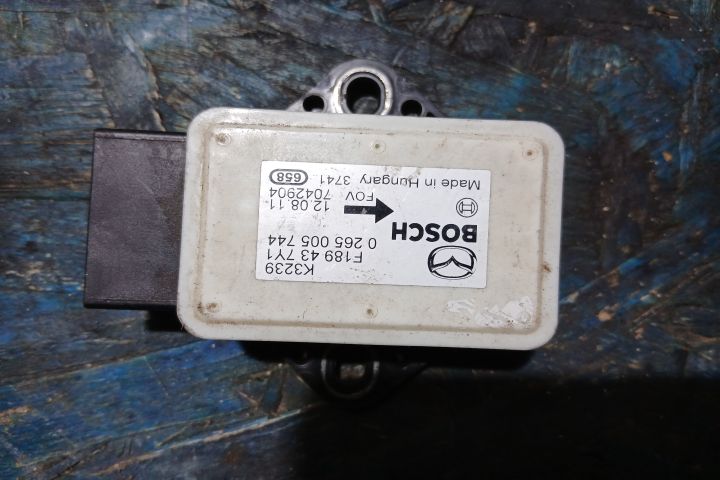 Senzor ESP F189437Y1 0265005744 F189437Y1 0265005744 Mazda CX-7 prima