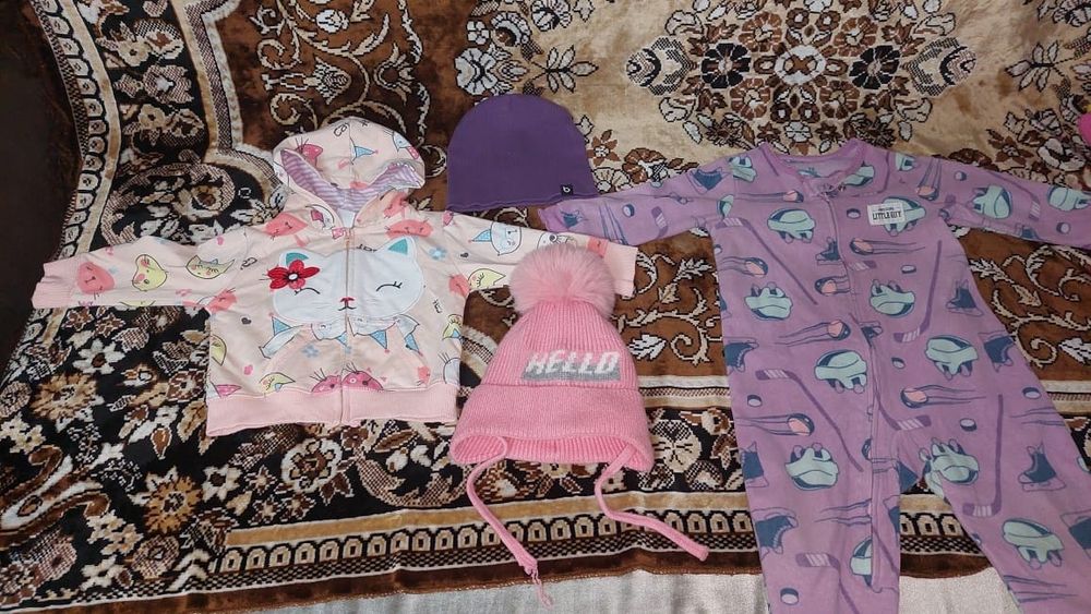 В хорошем состояний детская одежда