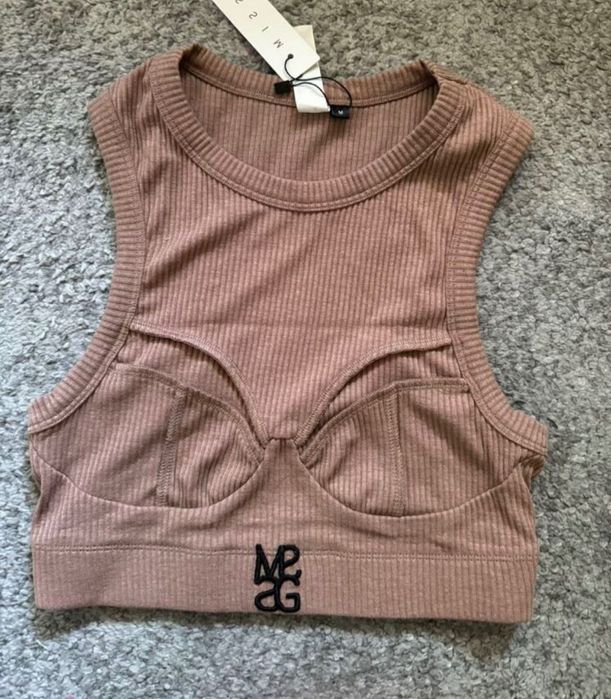 Дамски топ с ластик на талията