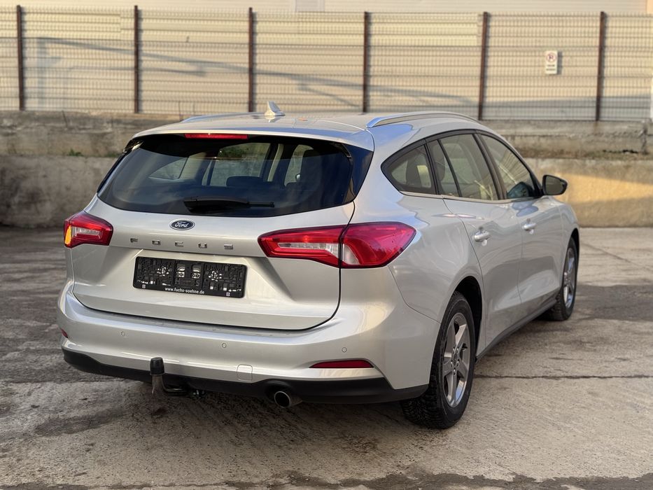 FORD Focus 2020 — imagine 3