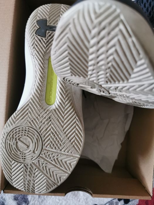 Adidas Under Armour nu nike 39 24.5 cm