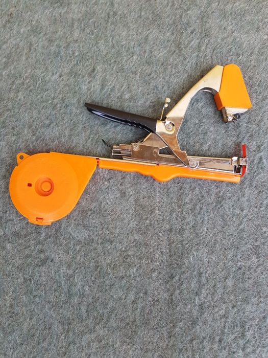 Aparat pt. legat vie și legume