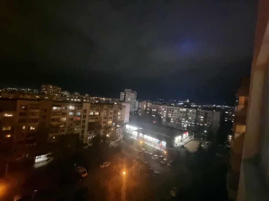 Едностаен обазведен апартамент в Младост 3 . До две метроспирки