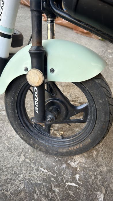 Skuter elektr sotiladi скутеры