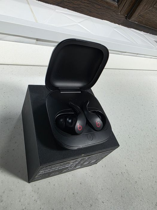 Beats fit pro de vanzare