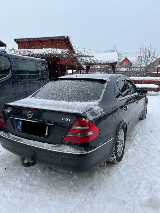 Mercedes benz e class w211