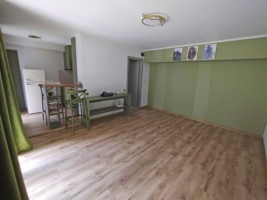 Inchiriez spatiu central Hunedoara