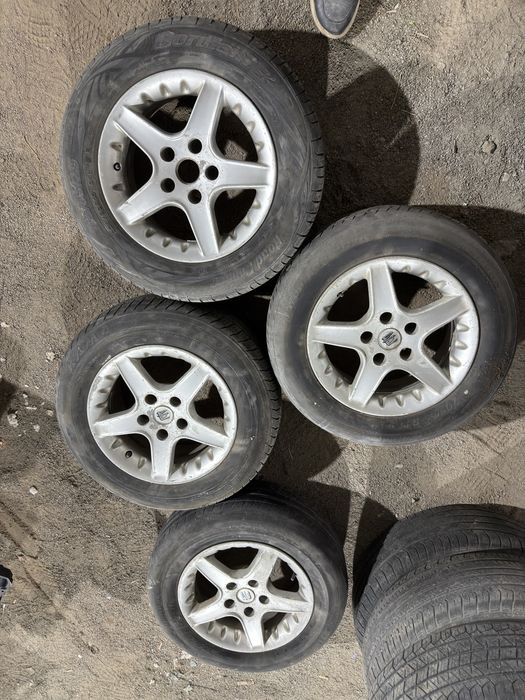Диски с летними шинами на ауди Р15