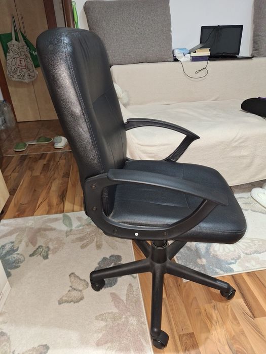 Vand fotoliu de birou