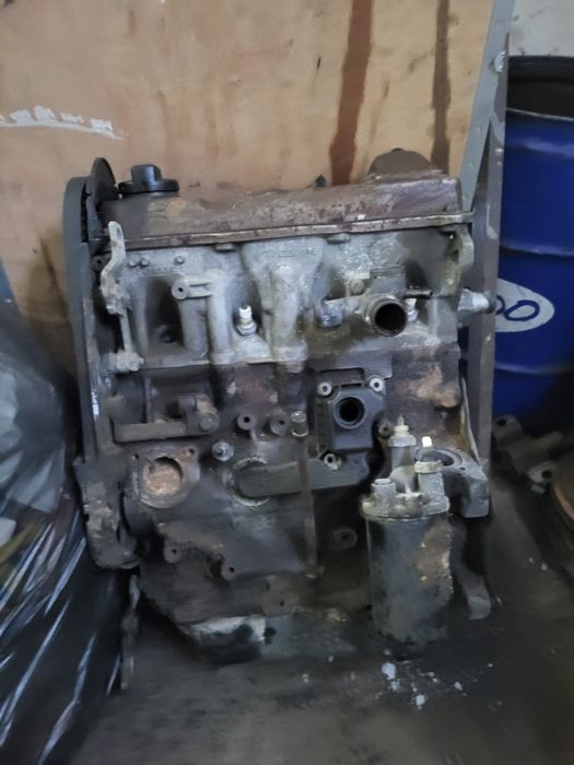 Продам матор на Пассат б3 б4 1.8обьем