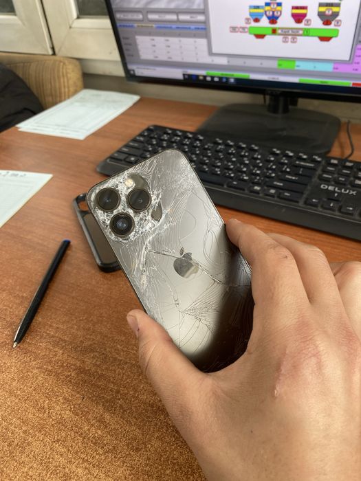 Айфон 13 про в чёрном цвете