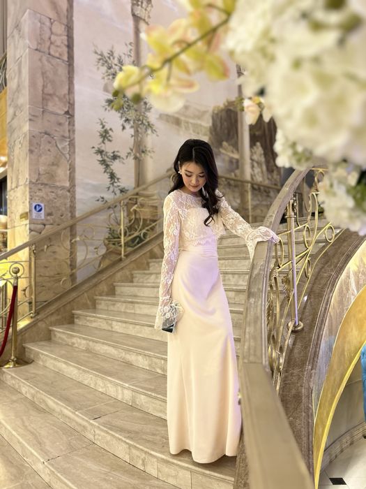 Продаю платья в пол