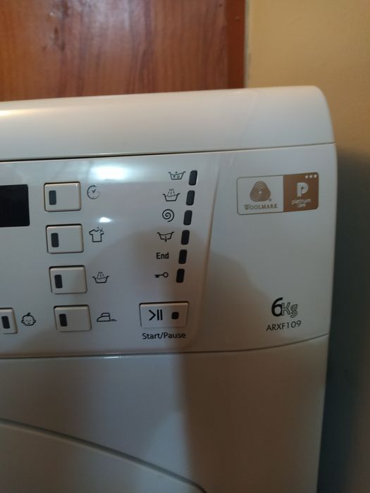 Пералня Ariston пералня