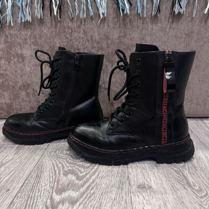 продам зимние ботинки для девочки