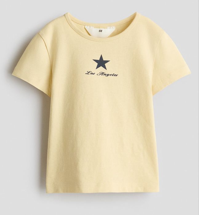 Новая футболка от H&M в модном цвете + сланцы
