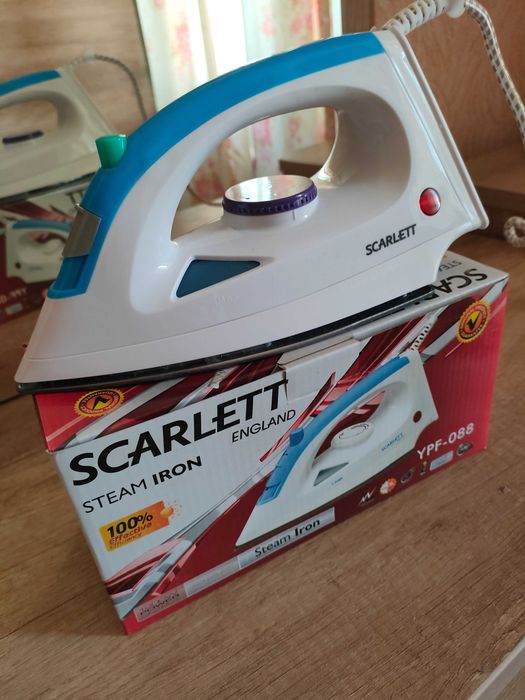 Утюг Scarlett YPF-088