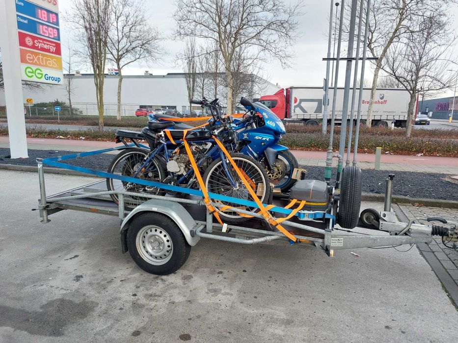 Продавам ремарке