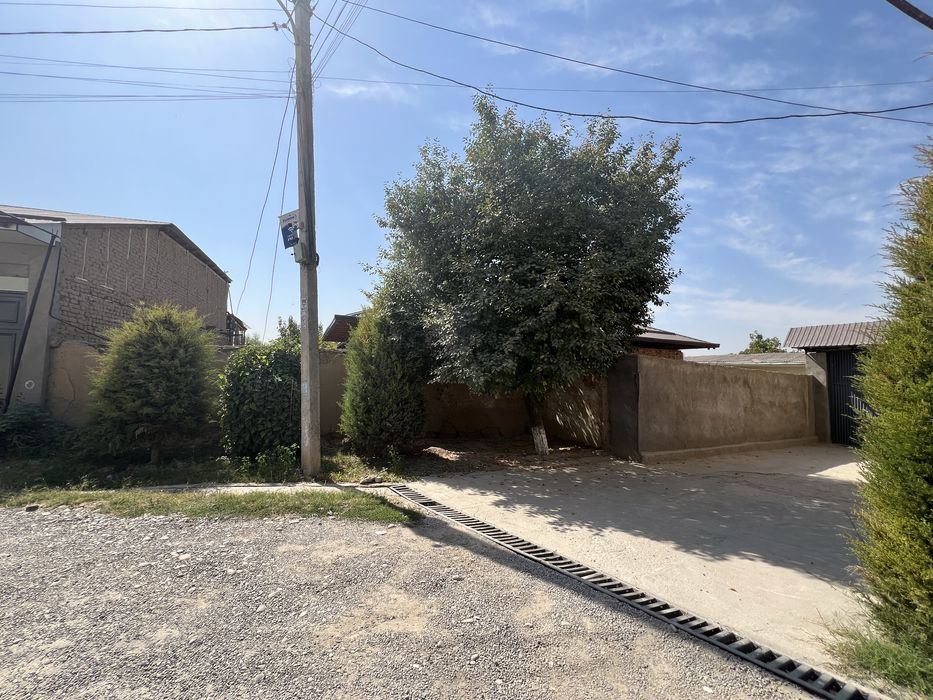 Zangiota tumani Nazarbek toʻqimachilik ( moljal reprom) 8 sotix yer uy