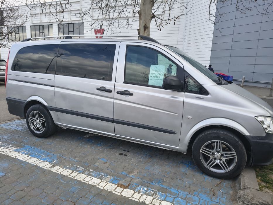 Vând Mercedes vito 2013 9 locuri stare buna de funcțiionare