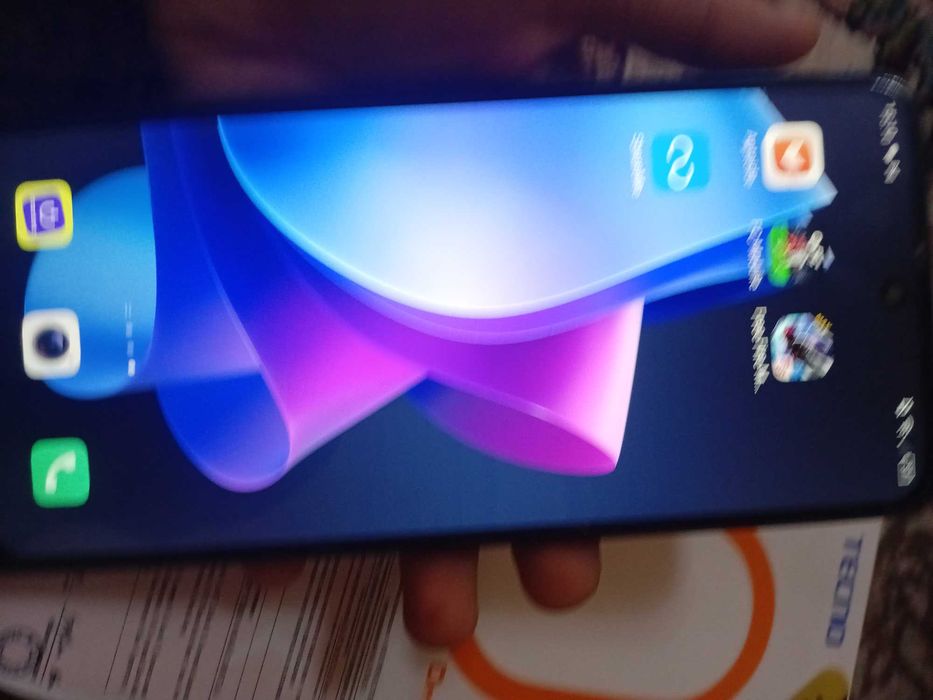 Sotiladi  telefon aybi yoq