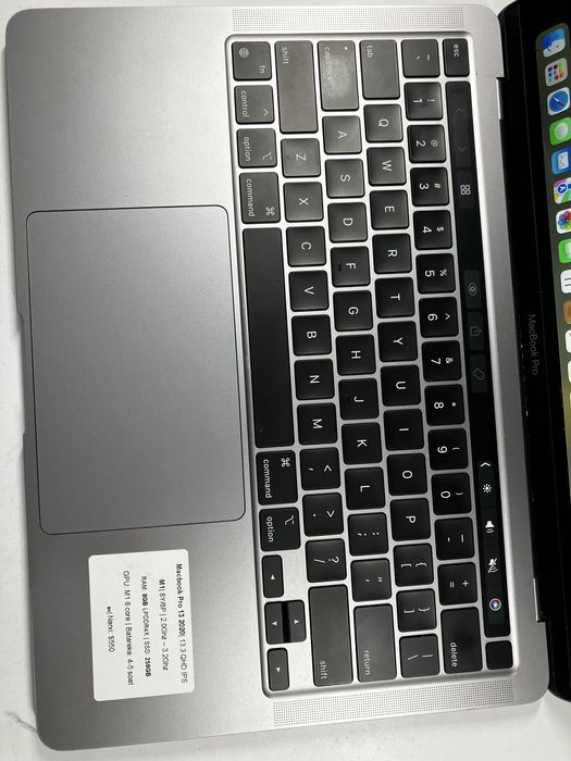 Macbook Pro M1 8/256Gb
