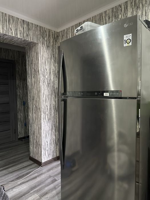 Продам холодильник LG, сломан двигатель