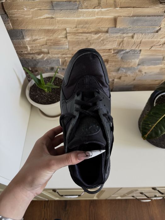 маратонки nike