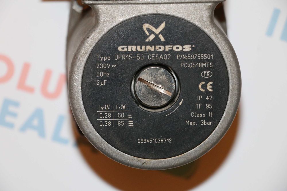 Pompa Grundfos UPS 15-50 CESA02 sau UPR 15-50 CESA02 centrala termica