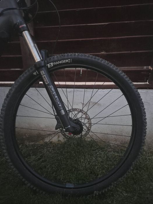 Bicicletă electrică full suspension focus