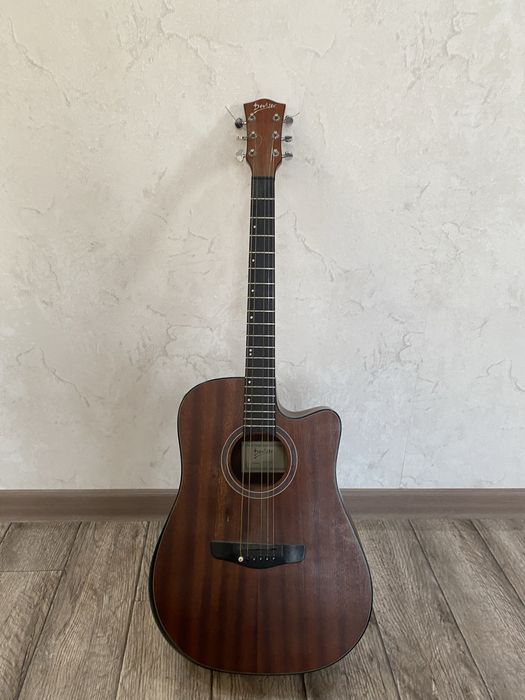 Гитара Сатылады