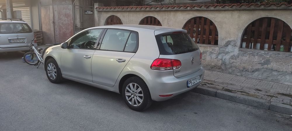 VW Golf VI 1.6 Multi-Fuel 102к.с. 2009г. (Full-Option)